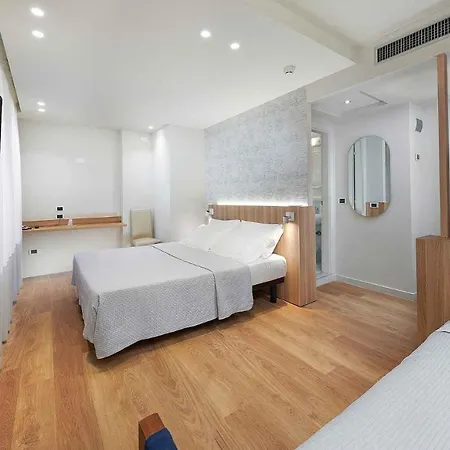 فندق Family Antibes -50m Dal Mare -