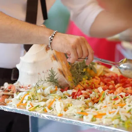 Family Antibes -50m Dal Mare -