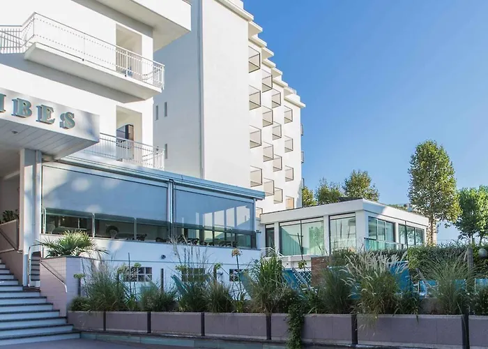فندق Family Antibes -50m Dal Mare -