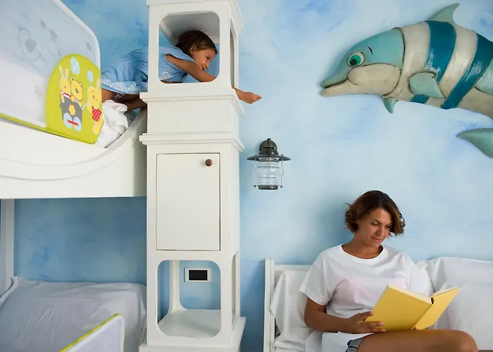 Family Antibes -50m Dal Mare - Otel Riccione