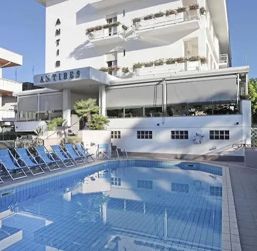 Family Antibes -50m Dal Mare - فندق ريتشيوني