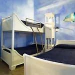 Family Antibes -50m Dal Mare -
