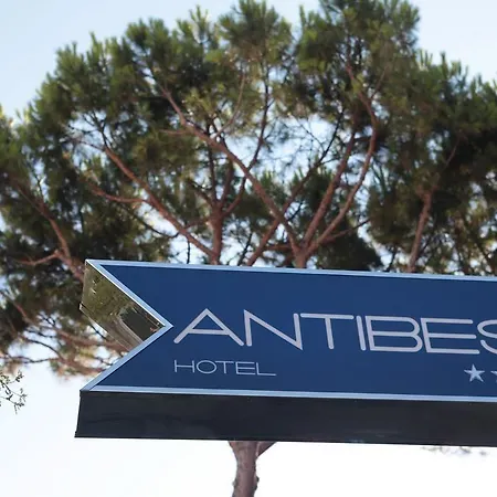 Family Antibes -50m Dal Mare - 3* ريتشيوني