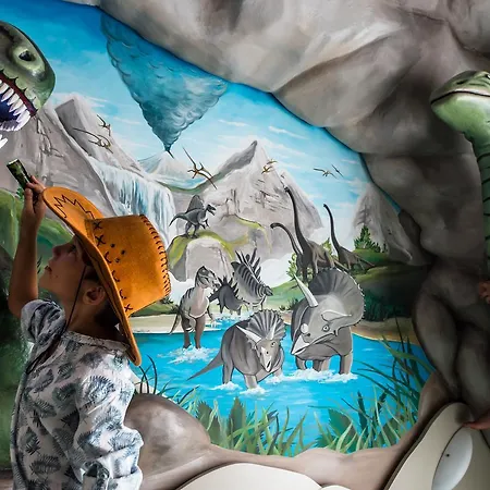 Family Antibes -50m Dal Mare -