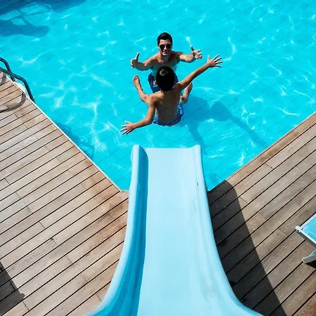 Family Antibes -50m Dal Mare - 3* ريتشيوني
