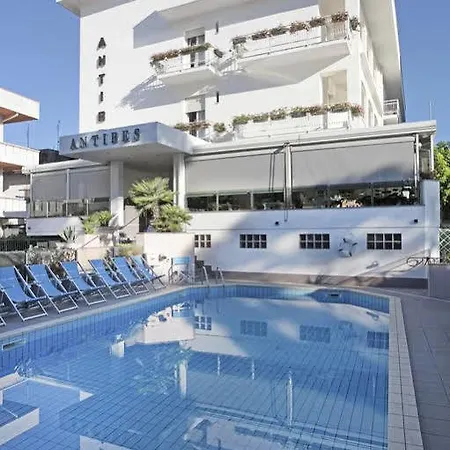 Family Antibes -50m Dal Mare - Hotell Riccione