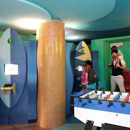 Family Antibes -50m Dal Mare - 3* リッチョーネ