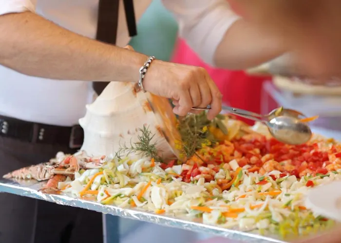 Family Antibes -50m Dal Mare -