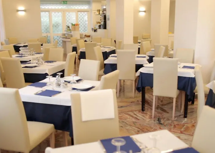Ξενοδοχείο Family Antibes -50m Dal Mare - Ριτσιόνε