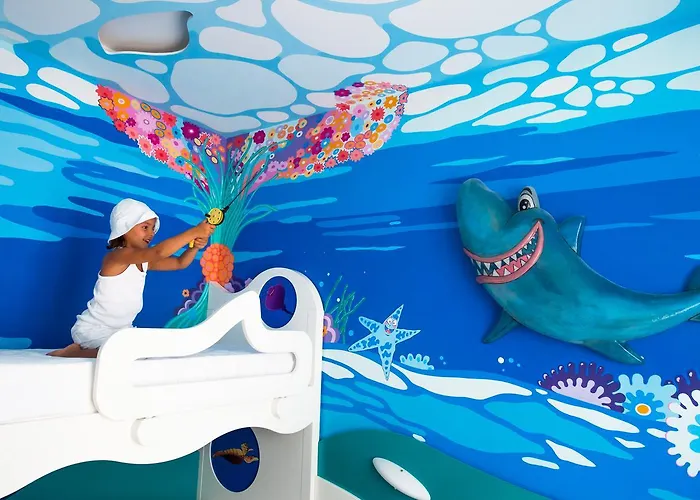 Отель Family Antibes -50m Dal Mare - Риччоне